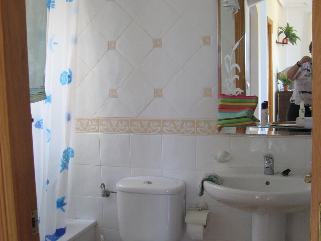 2 Bedroom Cozy Apartment In Торевиеха Екстериор снимка